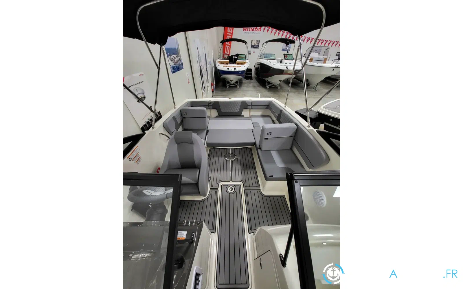 slider 10 Bayliner VR4 OB
