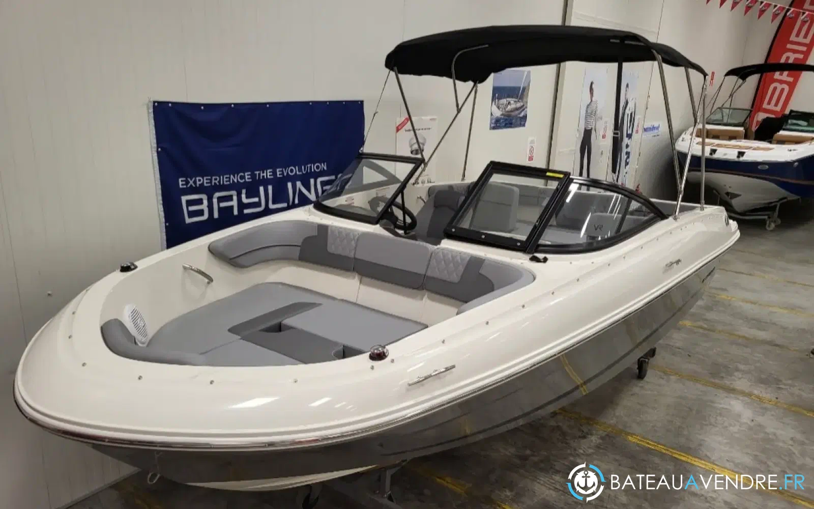 slider 8 Bayliner VR4 OB