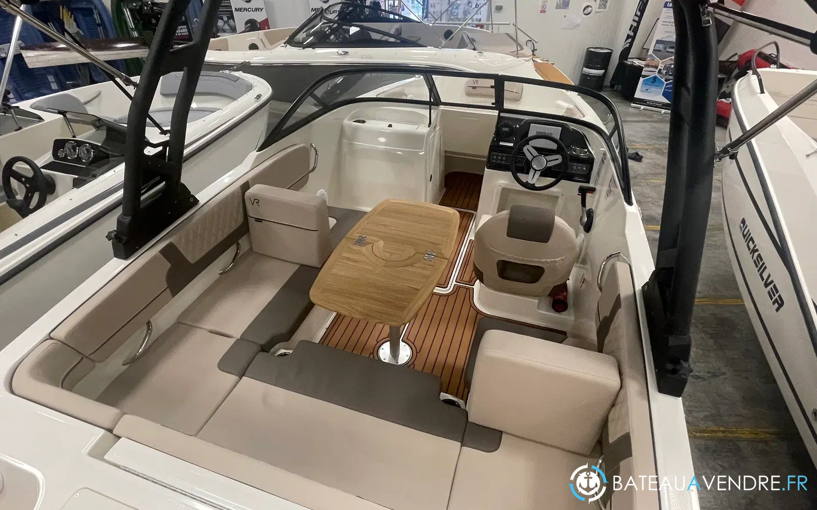 slider 4 Bayliner VR4 OB