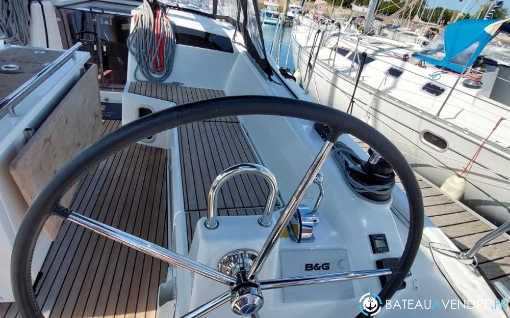 Beneteau Oceanis 40.1 electronique / cockpit photo 3