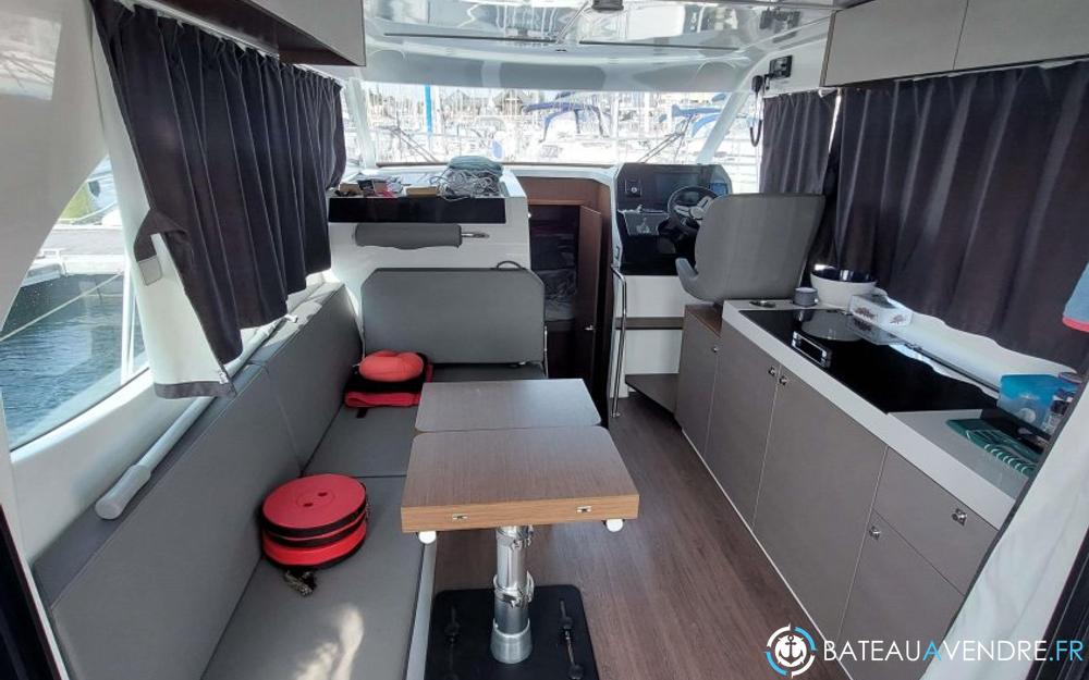 Beneteau Antares 11 interieur photo 4