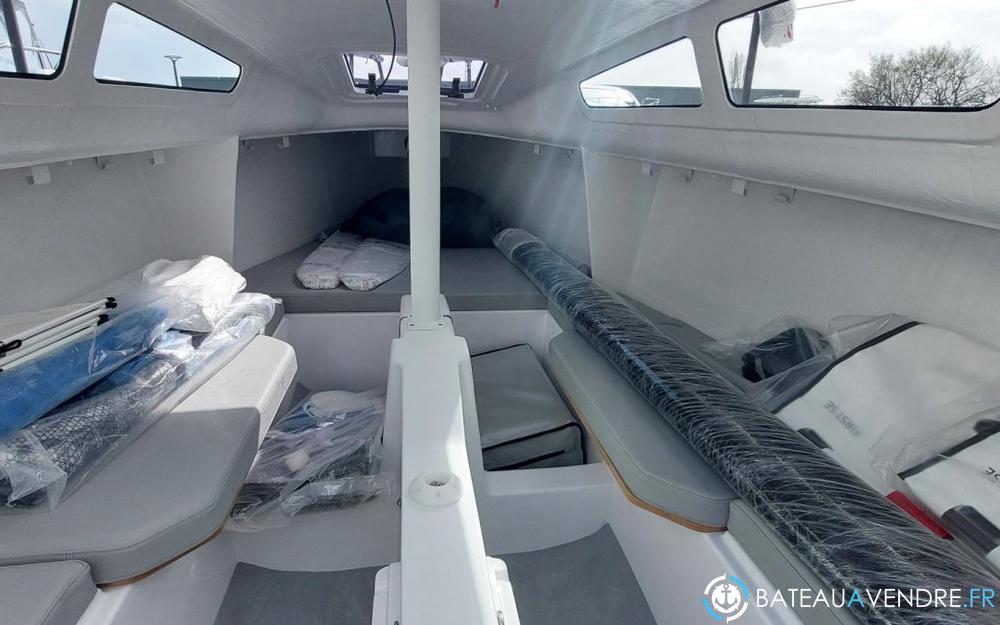 Beneteau First 24 interieur photo 3