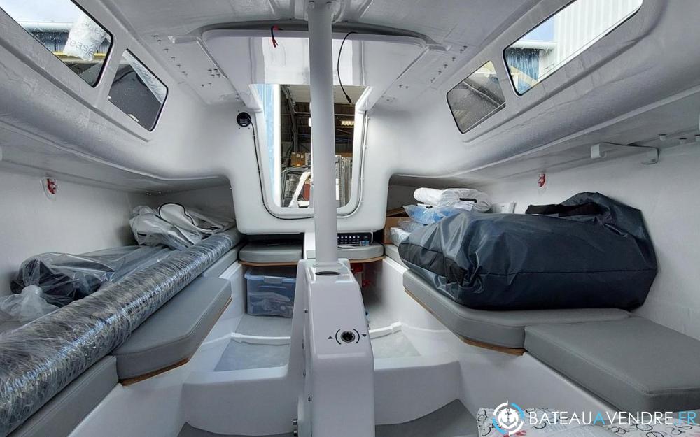 Beneteau First 24 interieur photo 4