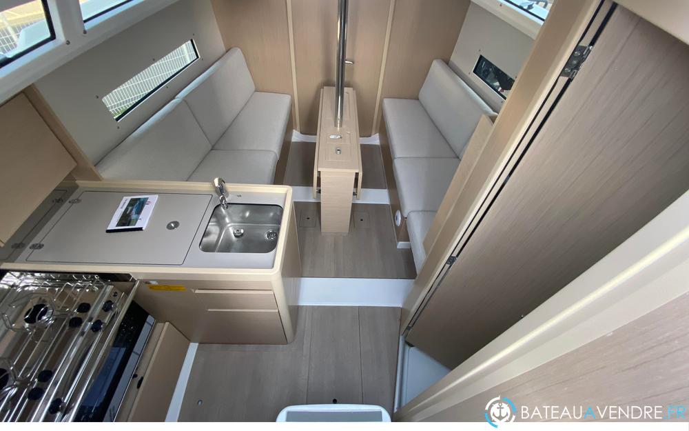 Beneteau Oceanis 30.1 interieur photo 5