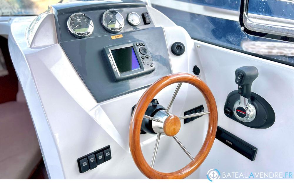 Beneteau Antares 7.80 electronique / cockpit photo 4