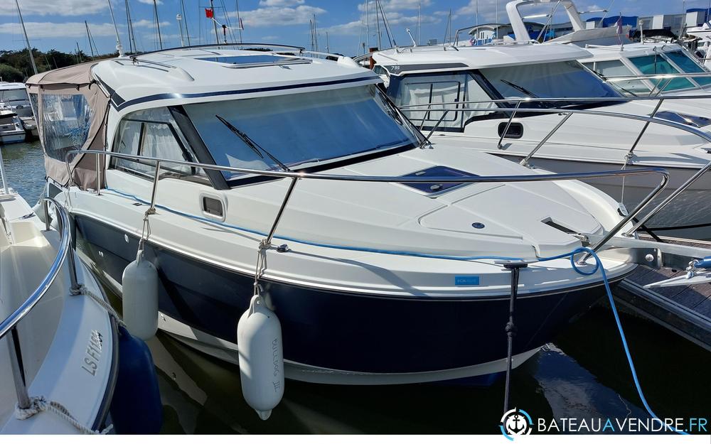 Beneteau Antares 8 OB exterieur photo 2