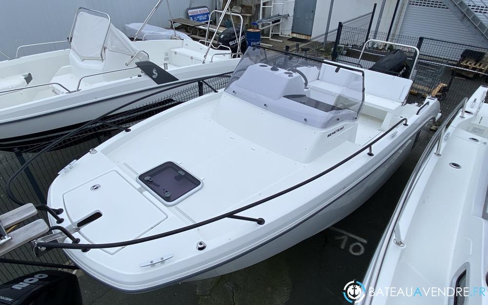 Beneteau Flyer 7 SUNdeck exterieur photo de présentation