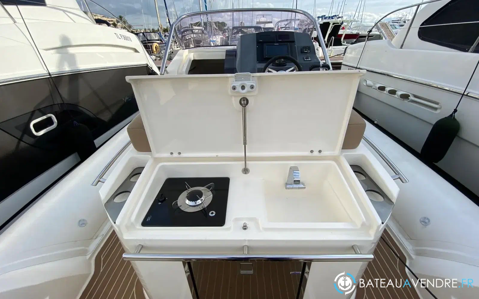 slider 4 Capelli Tempest 40