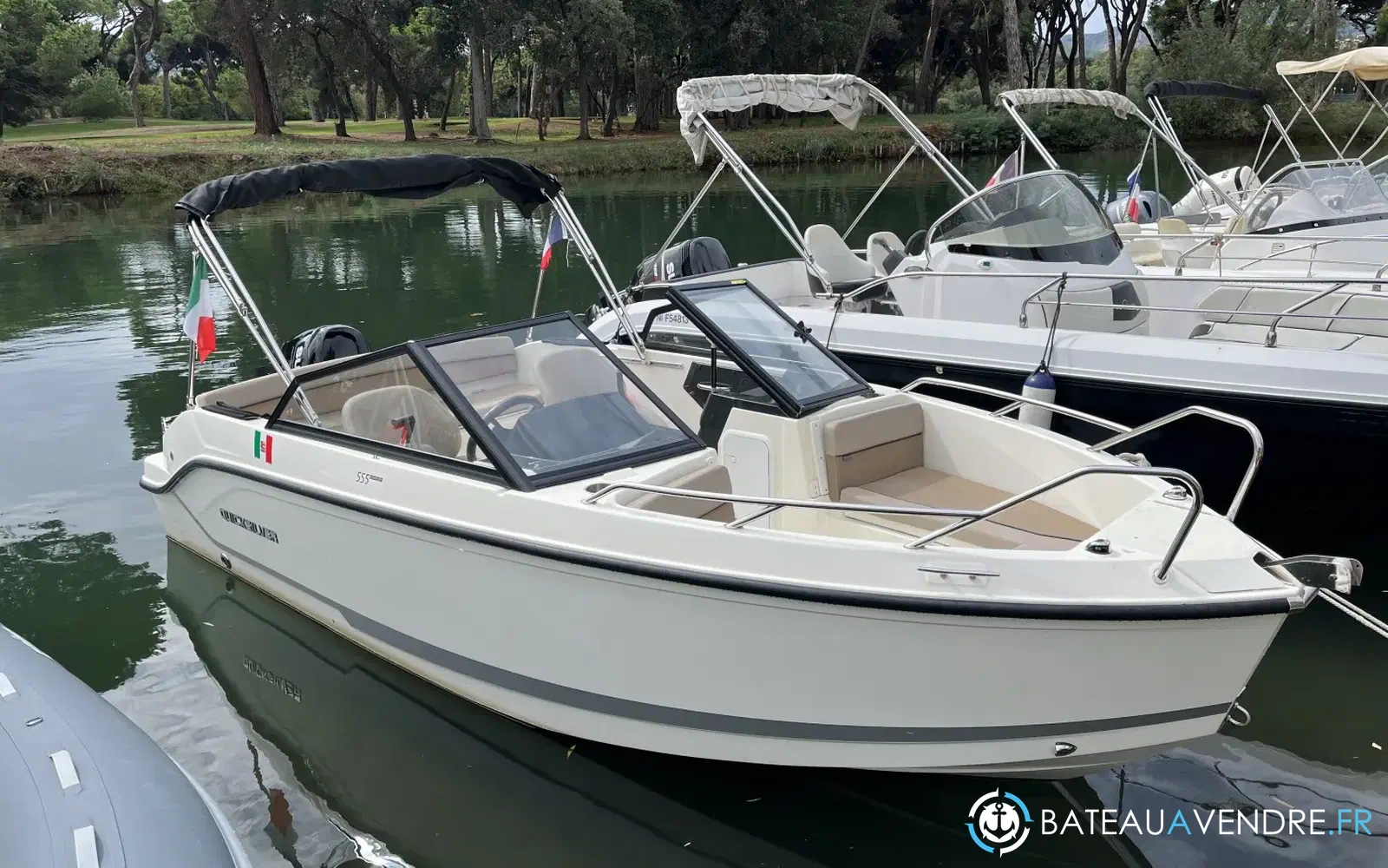 slider 0 Quicksilver Activ 555 Bowrider