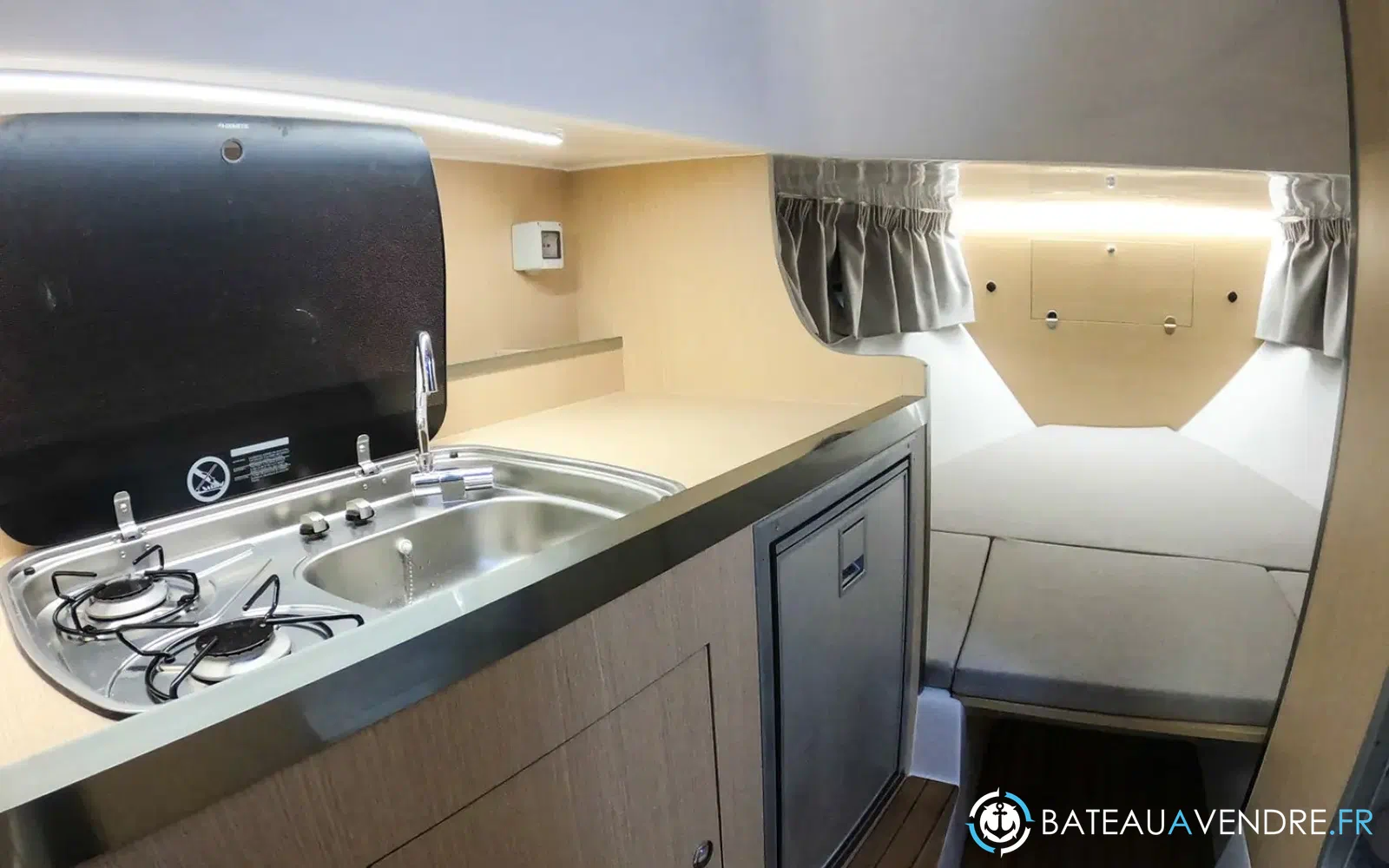 slider 10 Marinello 26 Cabin