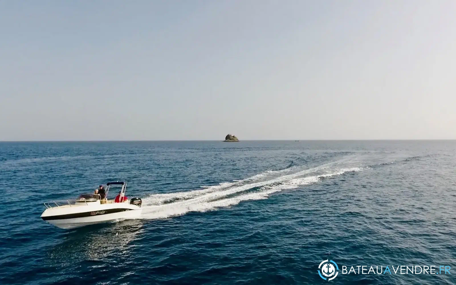 slider 2 Marinello 19 Sport Walkaround Cabin