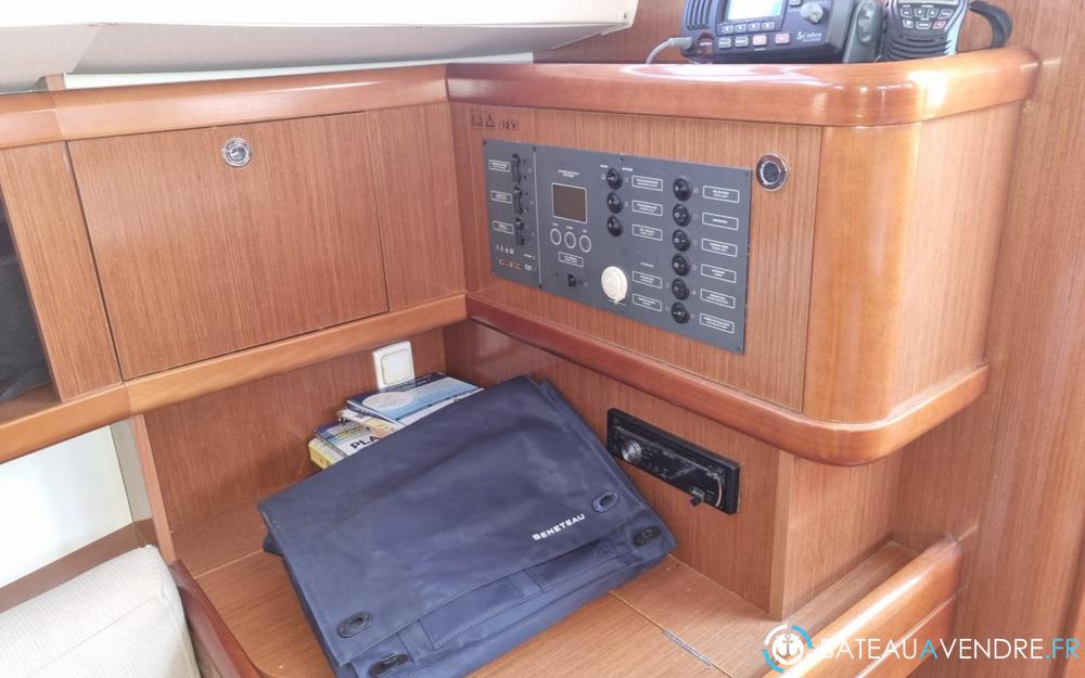 Beneteau Oceanis 31 electronique / cockpit photo 4