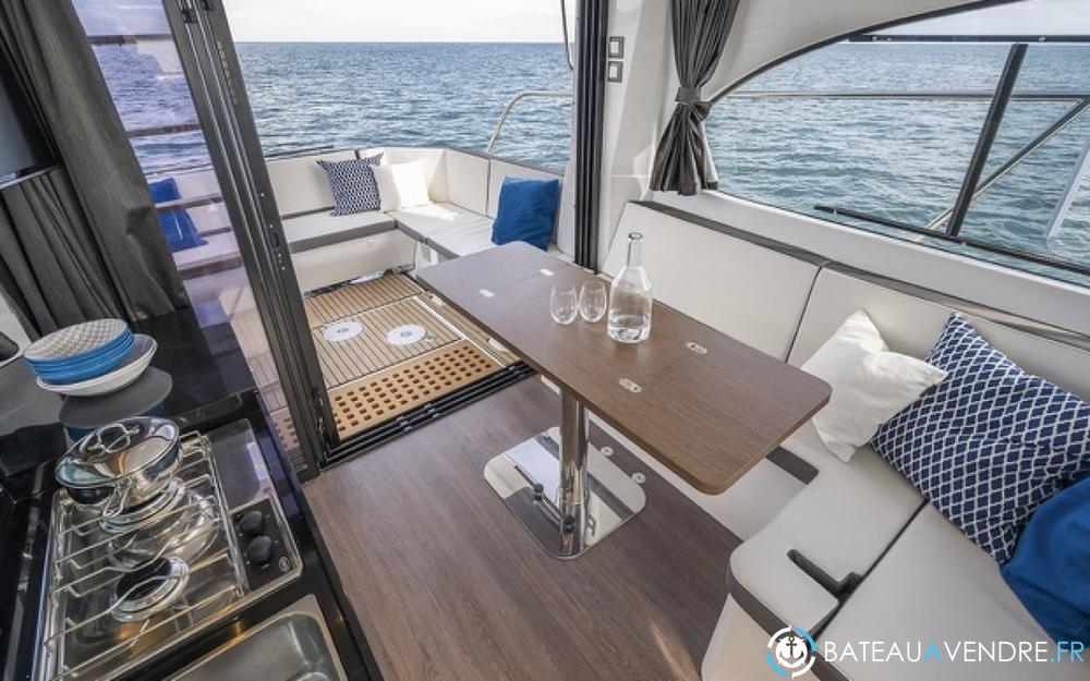 Beneteau Antares 11 interieur photo 5