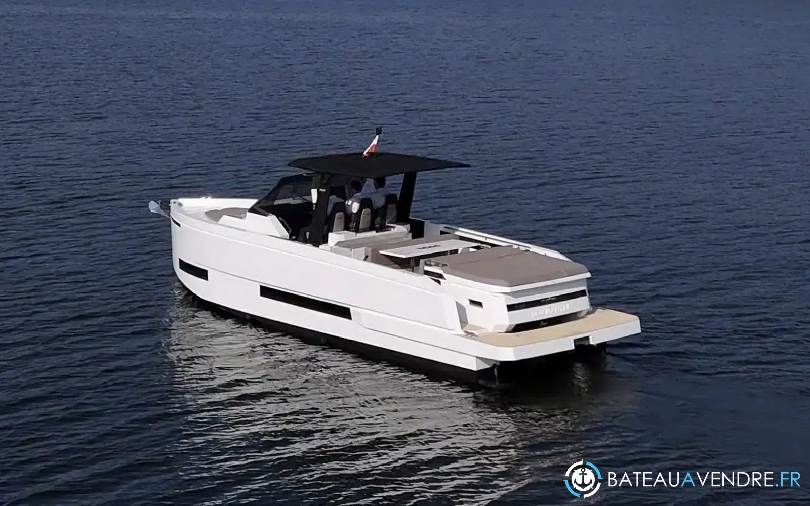 slider 4 De Antonio Yachts D32 Open