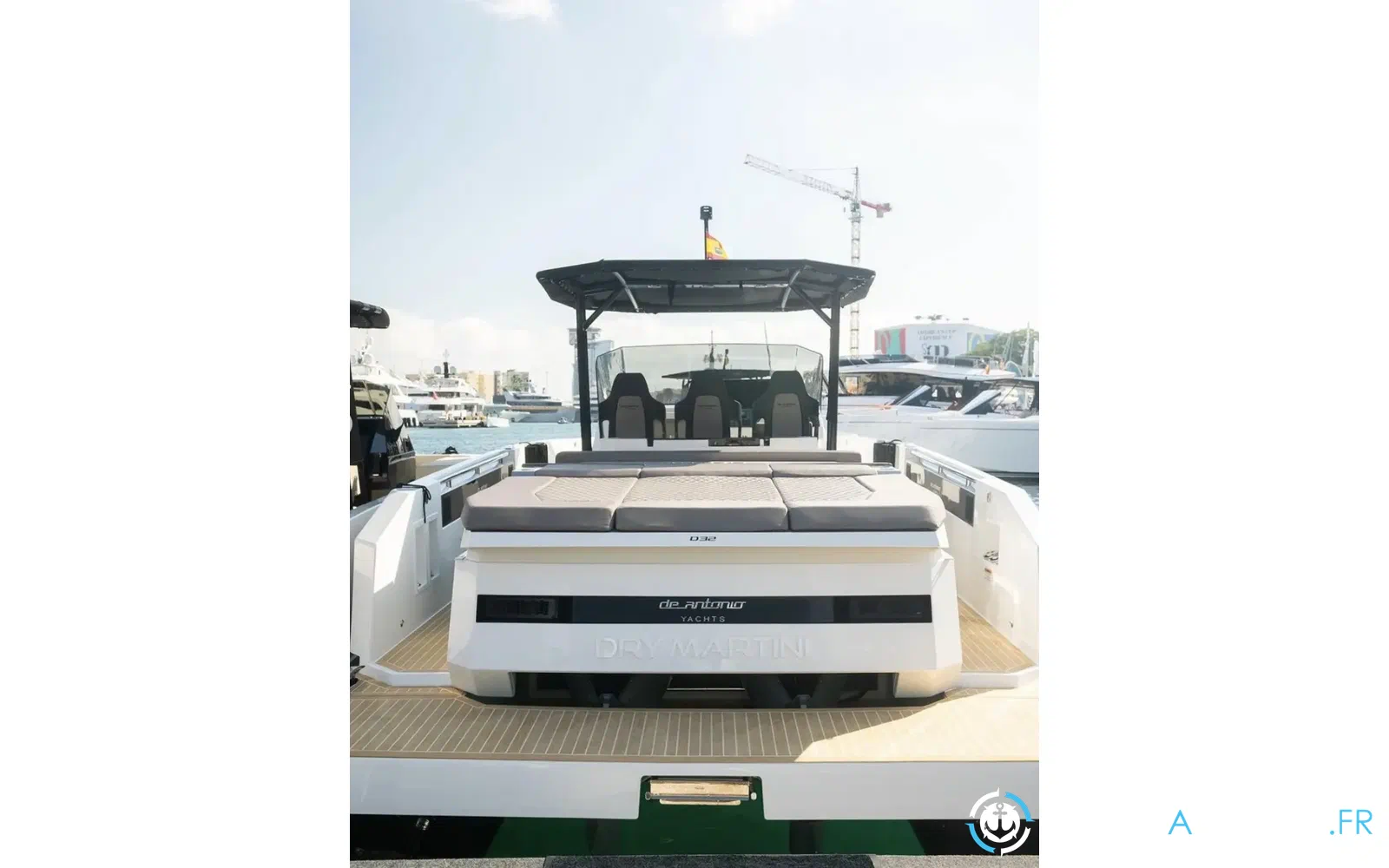 slider 7 De Antonio Yachts D32 Open