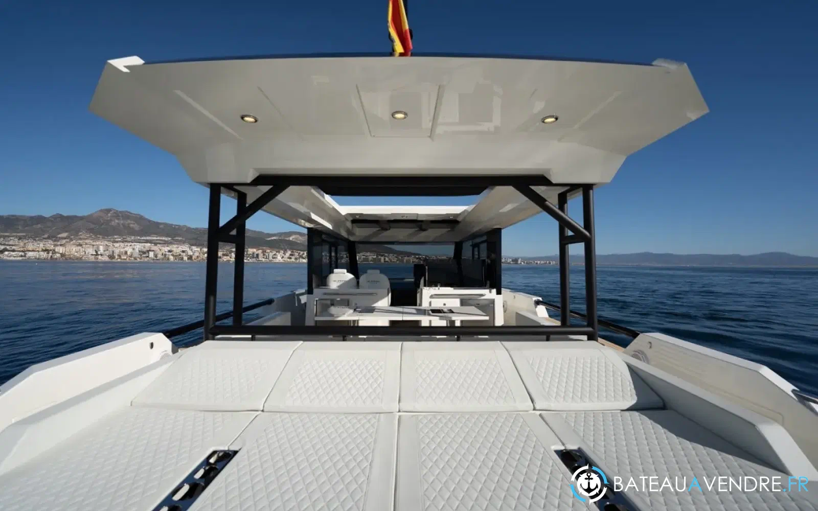 slider 3 De Antonio Yachts D50 Coupe