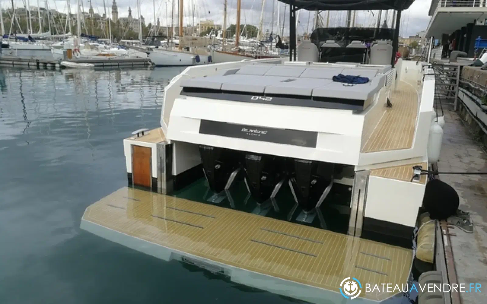 slider 16 De Antonio Yachts D42