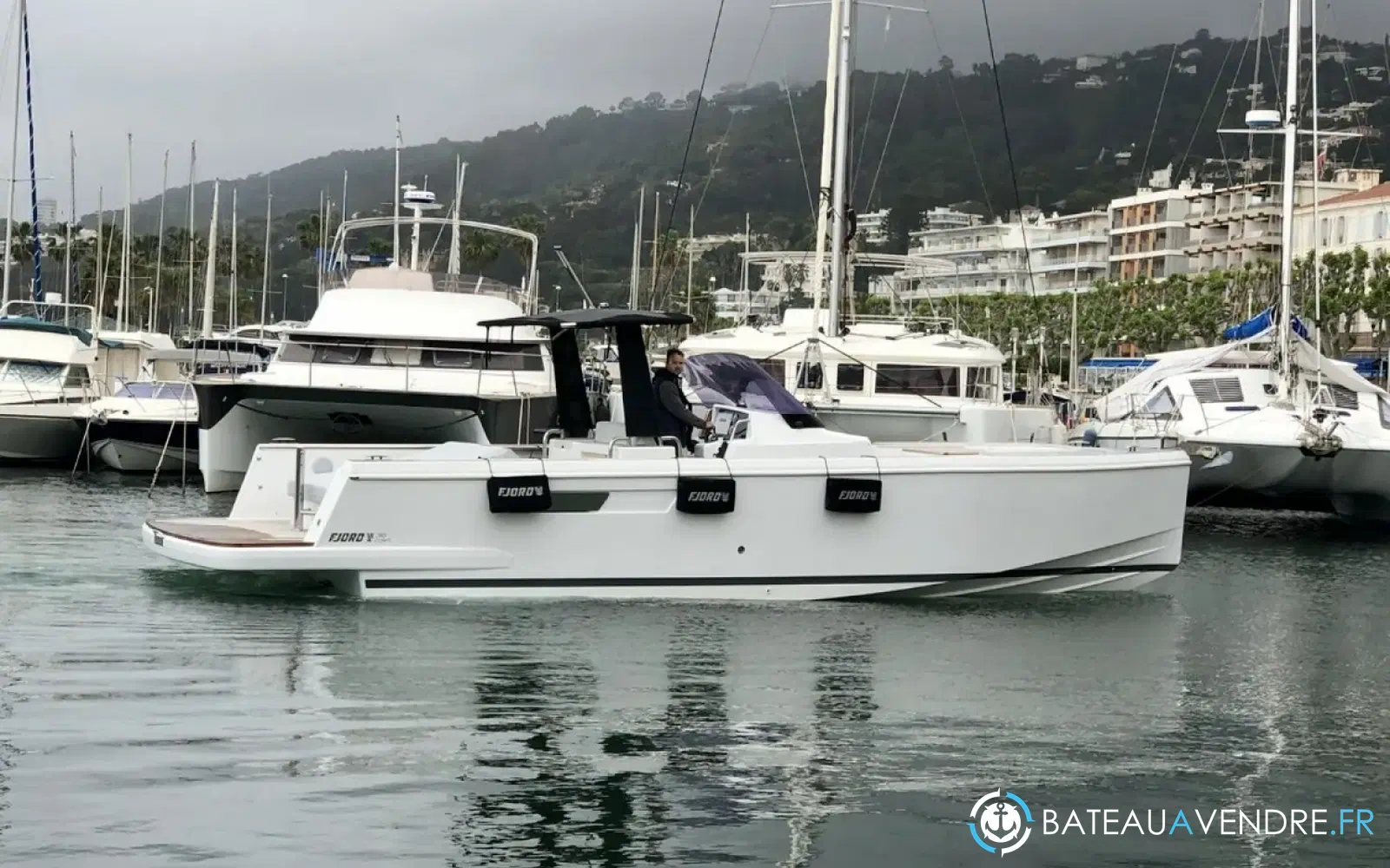 slider 0 Fjord 36 Open