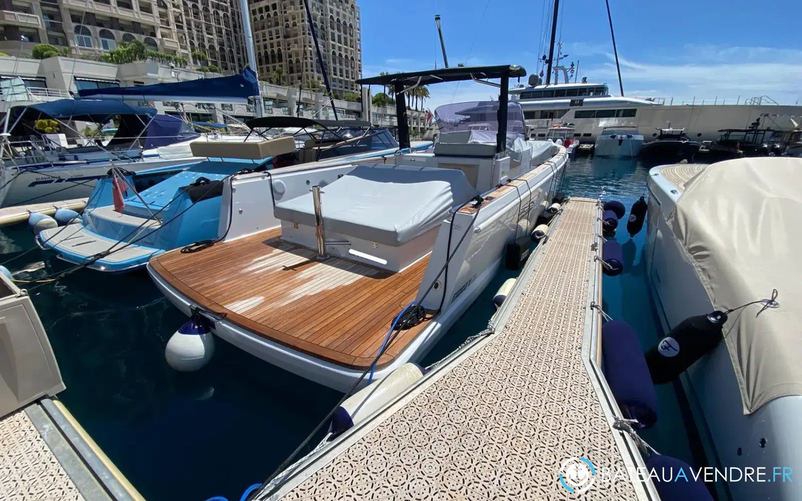 slider 3 Fjord 36 Open