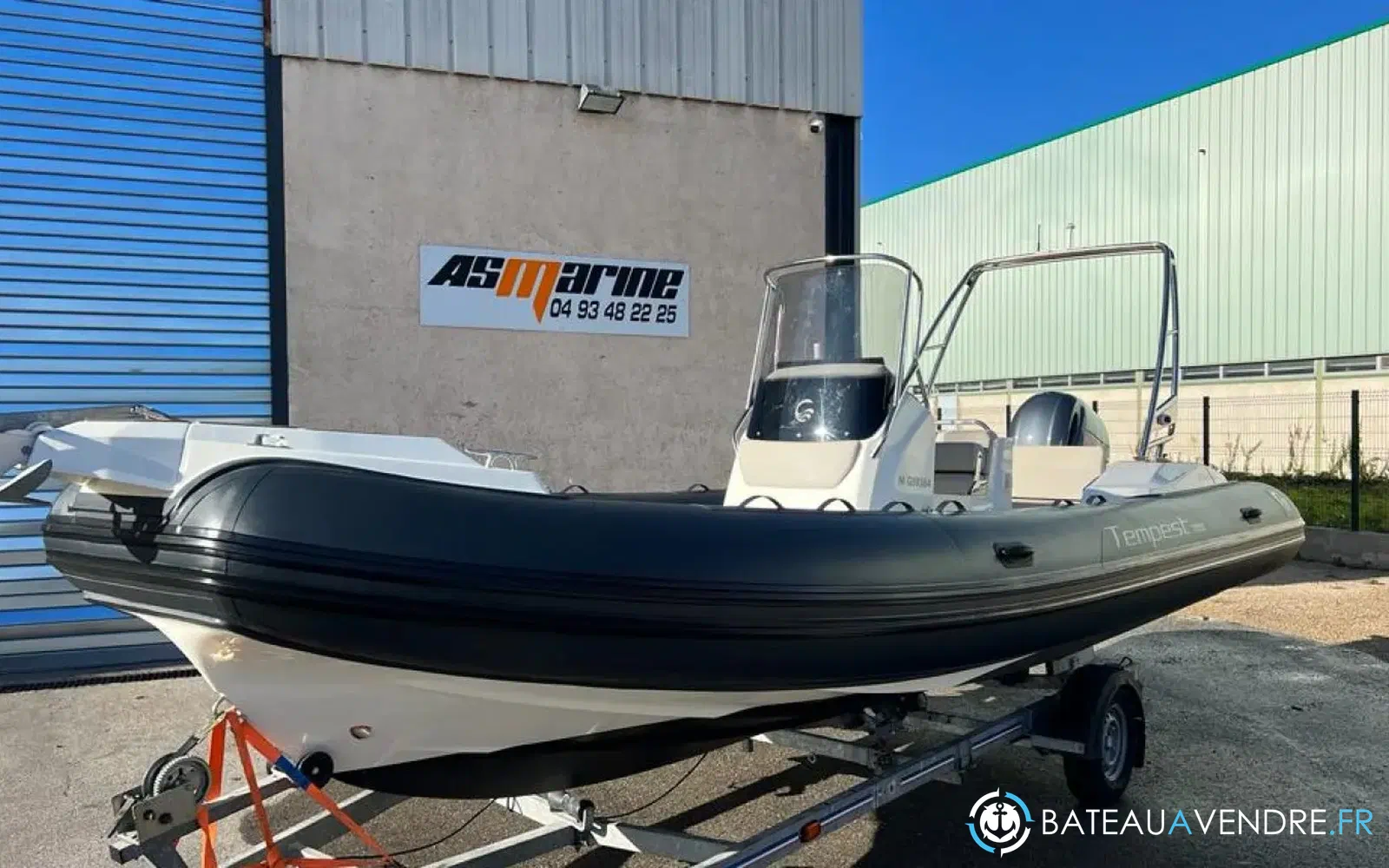 slider 1 Capelli Tempest 700 Luxe