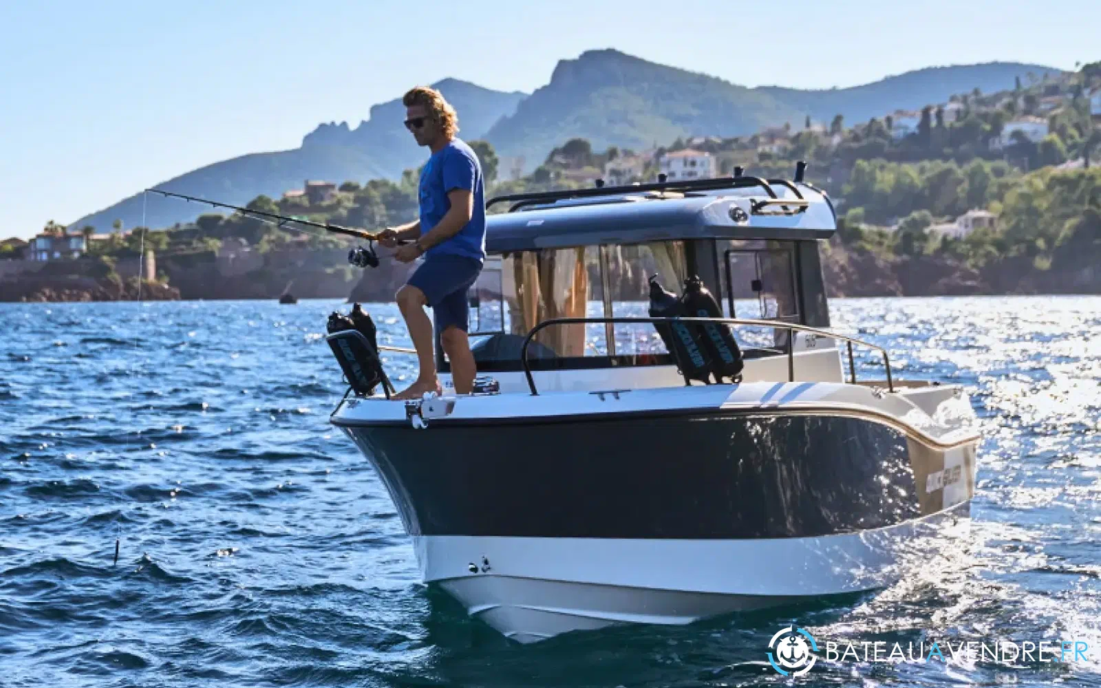 slider 2 Quicksilver Activ 605 Pilothouse