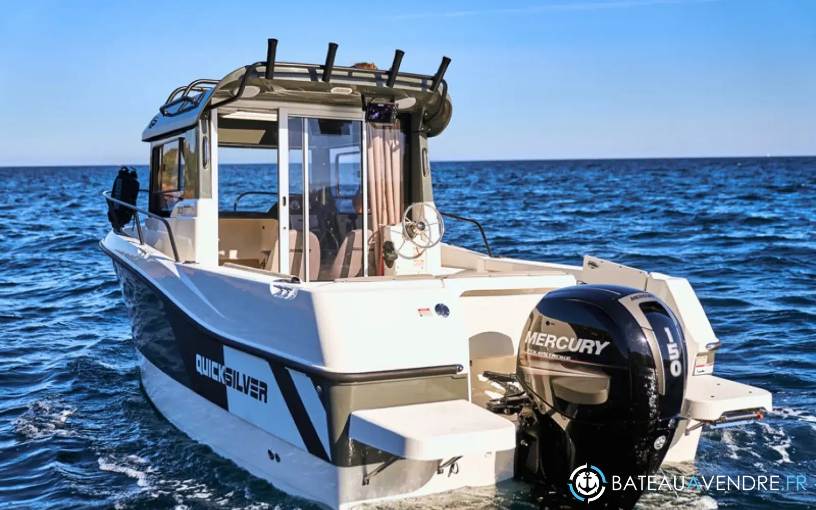 slider 4 Quicksilver Activ 605 Pilothouse