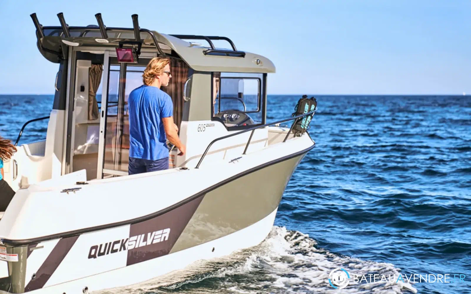 slider 7 Quicksilver Activ 605 Pilothouse