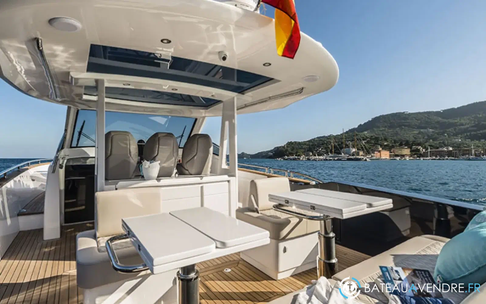 slider 3 Austin Parker AP 44 Ibiza