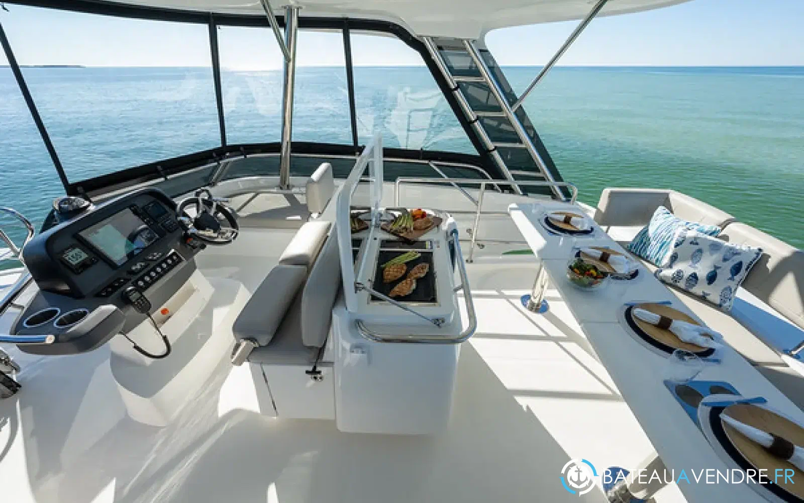 slider 14 Aquila 42 Yacht