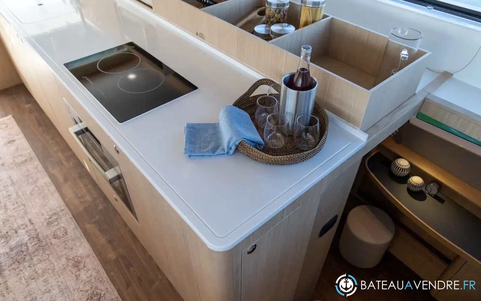 slider 19 Aquila 42 Yacht