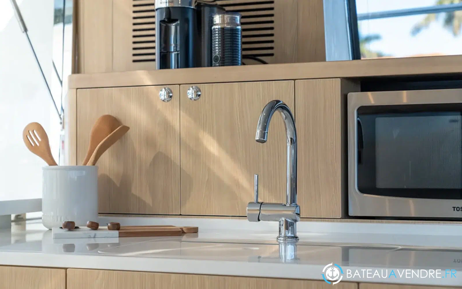 slider 20 Aquila 42 Yacht