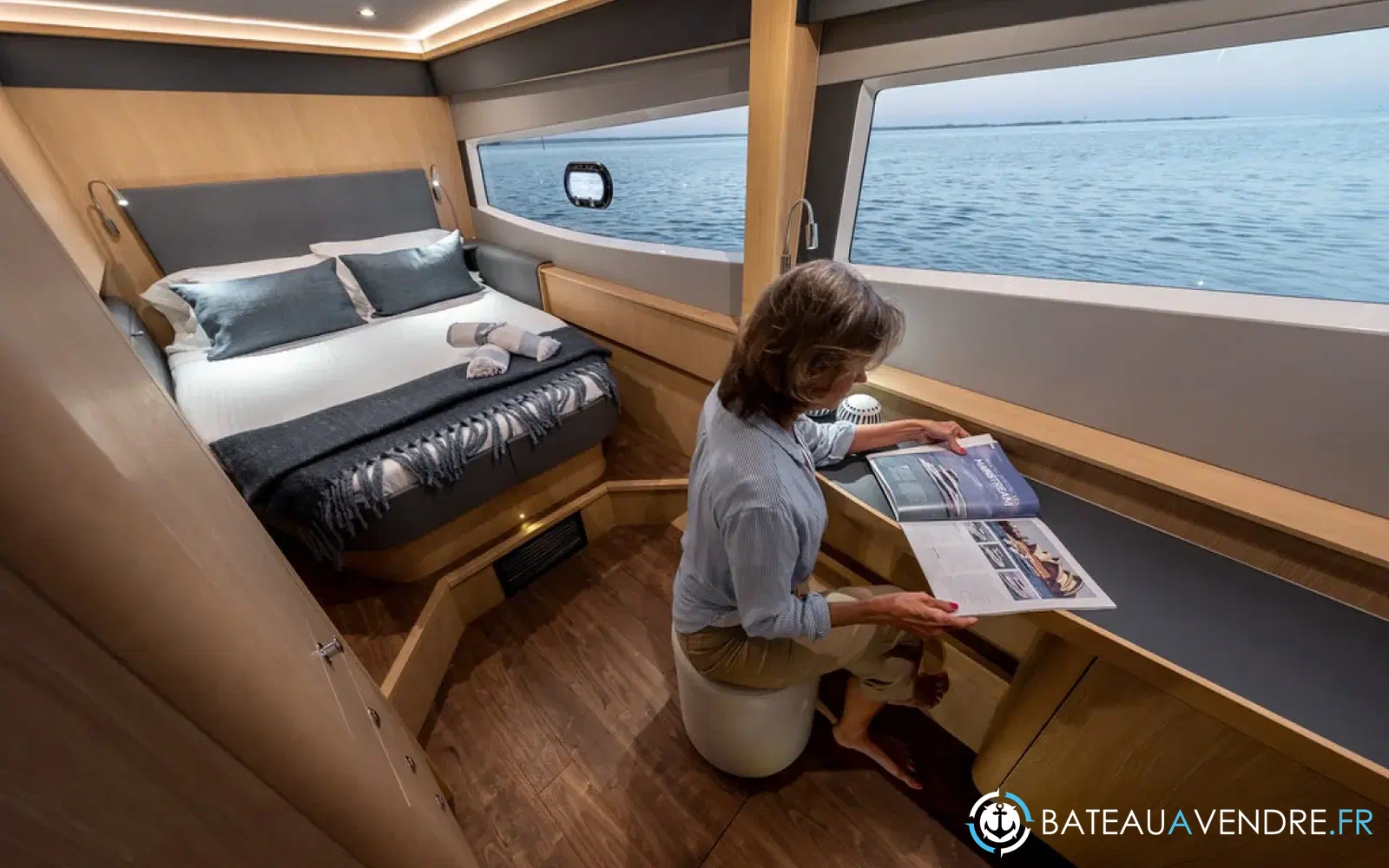 slider 22 Aquila 42 Yacht