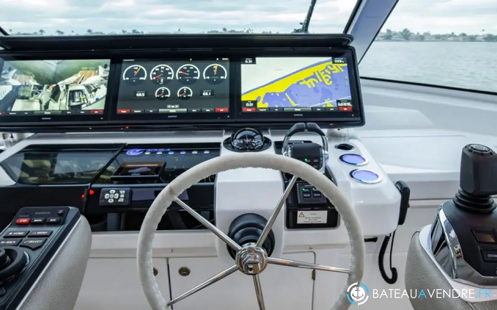 slider 13 Aquila 70 Luxury