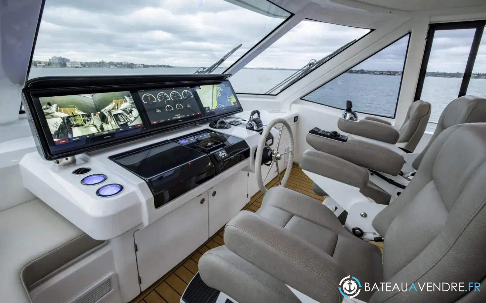 slider 14 Aquila 70 Luxury