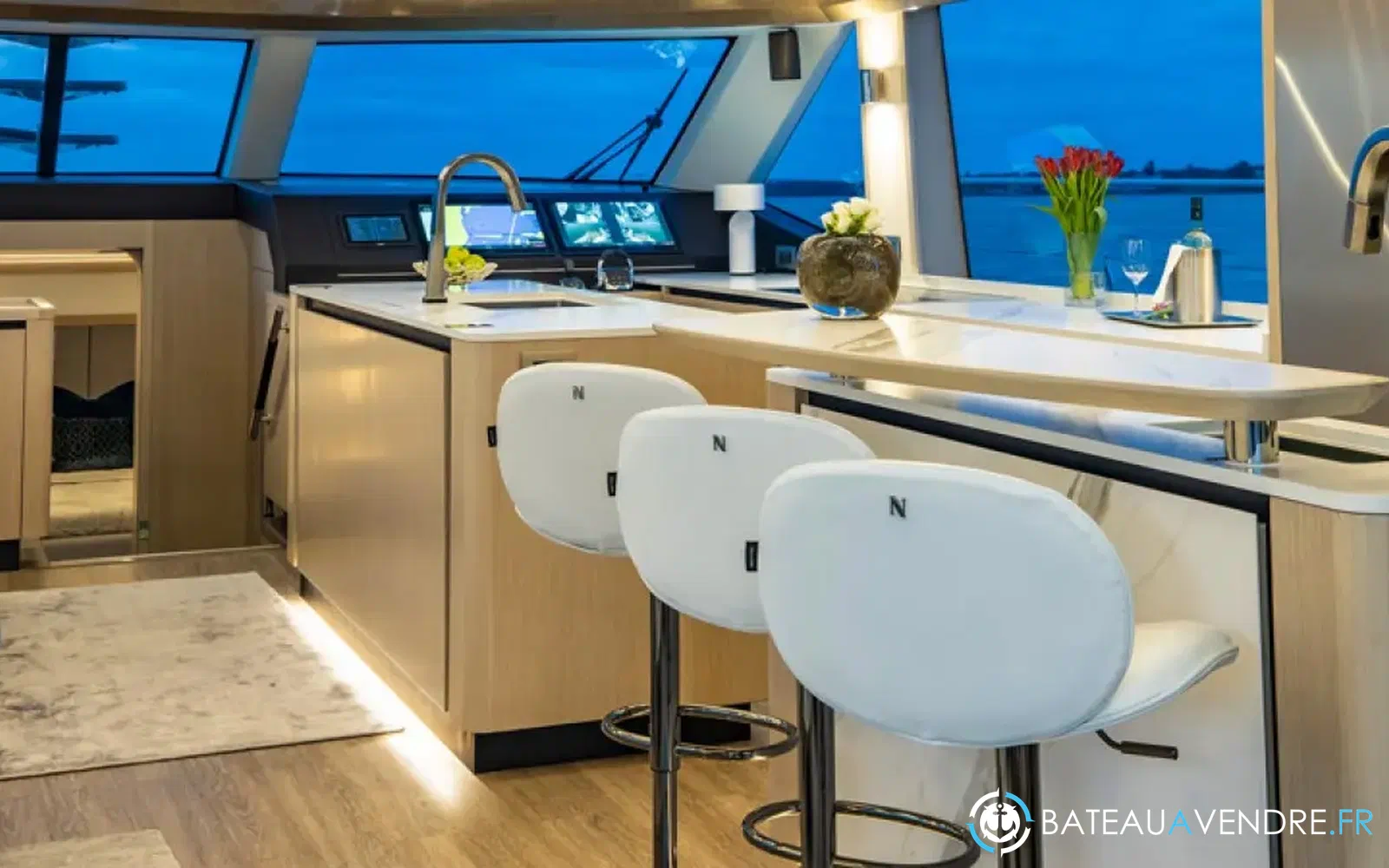 slider 19 Aquila 70 Luxury
