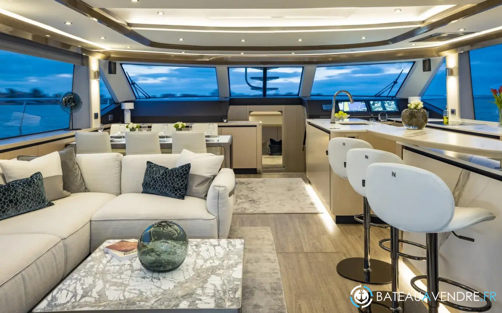 slider 20 Aquila 70 Luxury