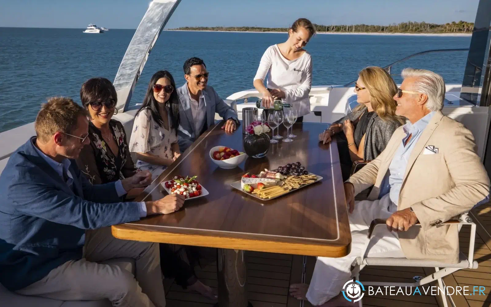 slider 28 Aquila 70 Luxury