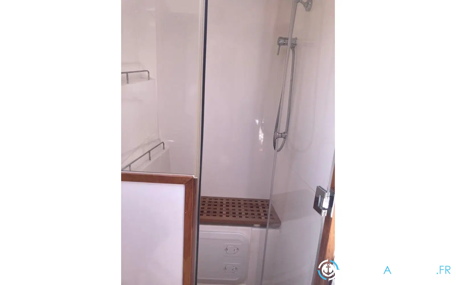 slider 25 Aquila 44