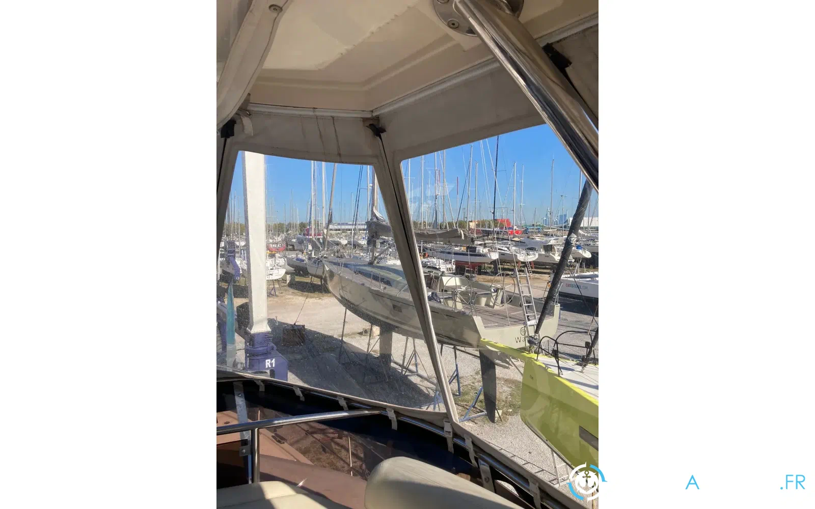 slider 27 Aquila 44