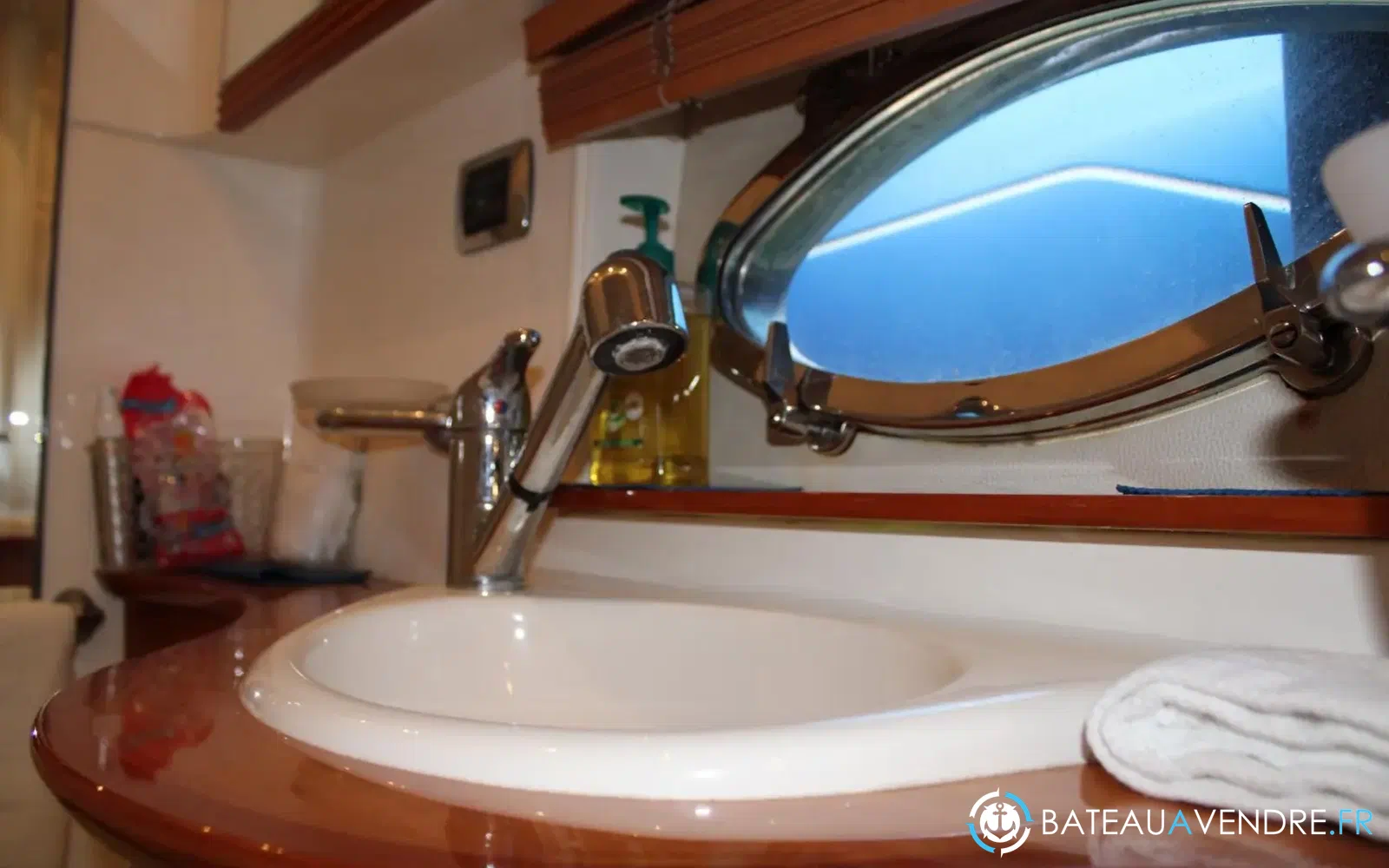 slider 23 Atlantis 42