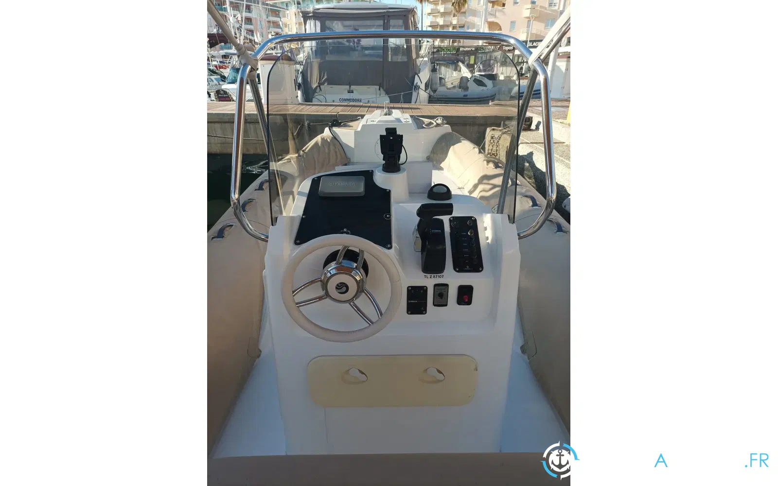 slider 5 Capelli Tempest 700