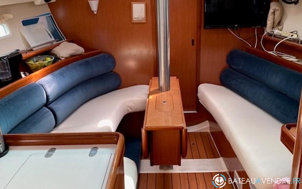 Beneteau Oceanis 343 interieur photo 5