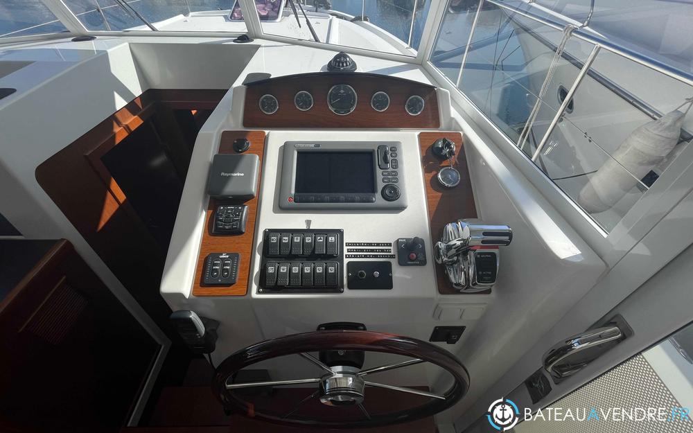 Beneteau Swift Trawler 34 Fly electronique / cockpit photo 4