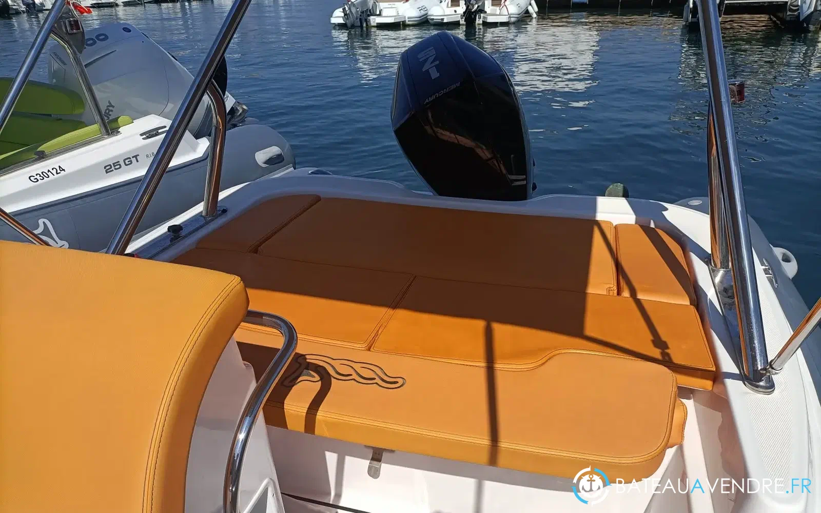 slider 2 MV Marine 650