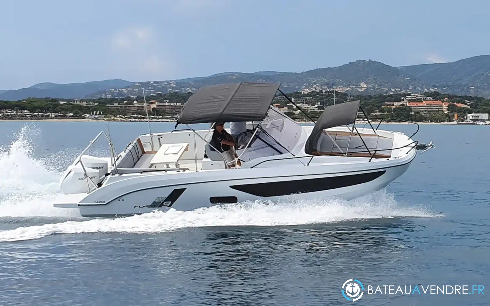 slider 0 Beneteau Flyer 9 Sundeck