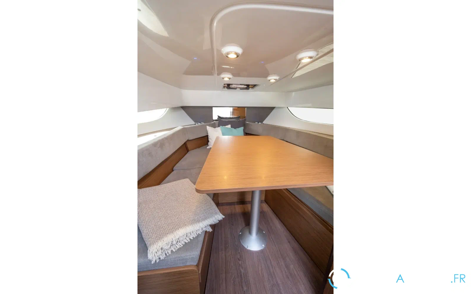 slider 6 Beneteau Flyer 9 Sundeck
