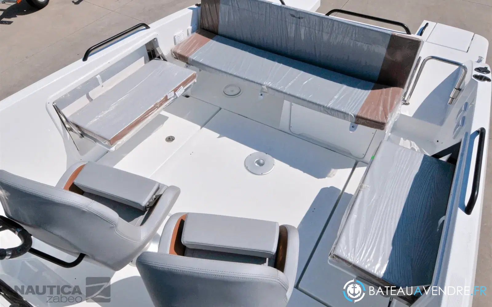 slider 2 Beneteau Flyer 8 SUNdeck