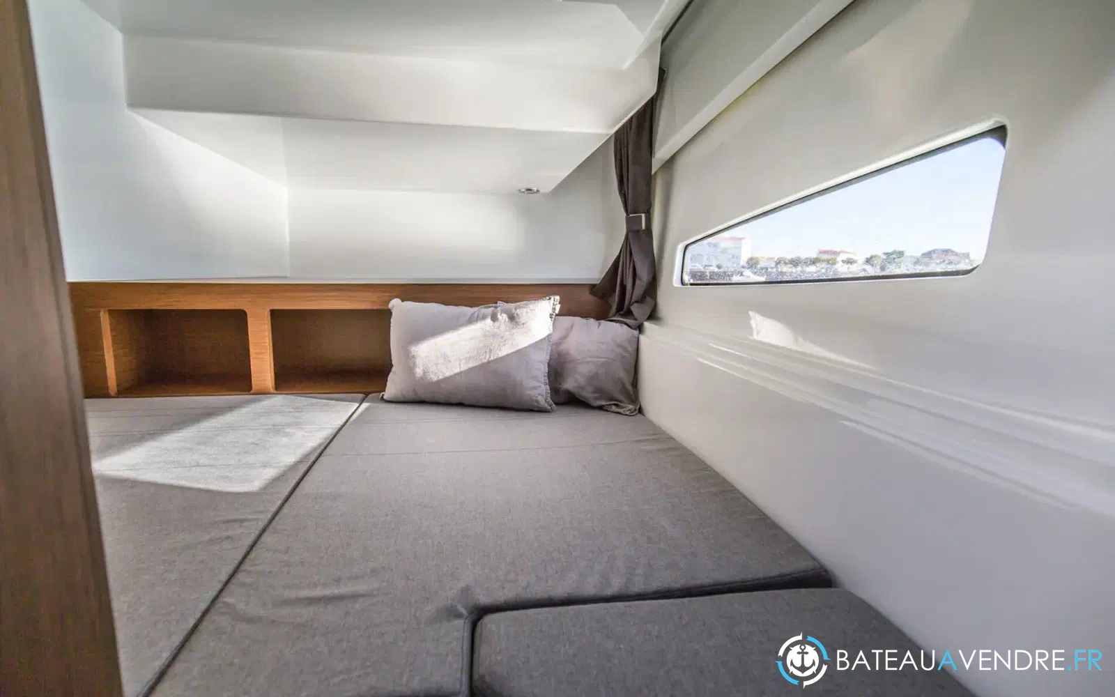 slider 6 Beneteau Antares 9 OB