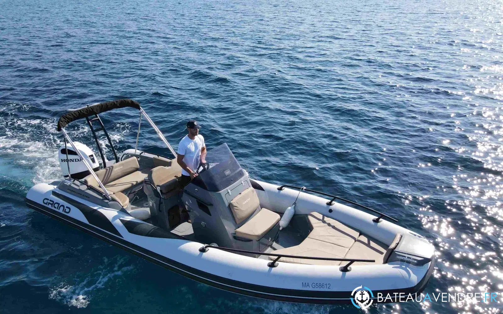 slider 3 Grand Golden Line G750