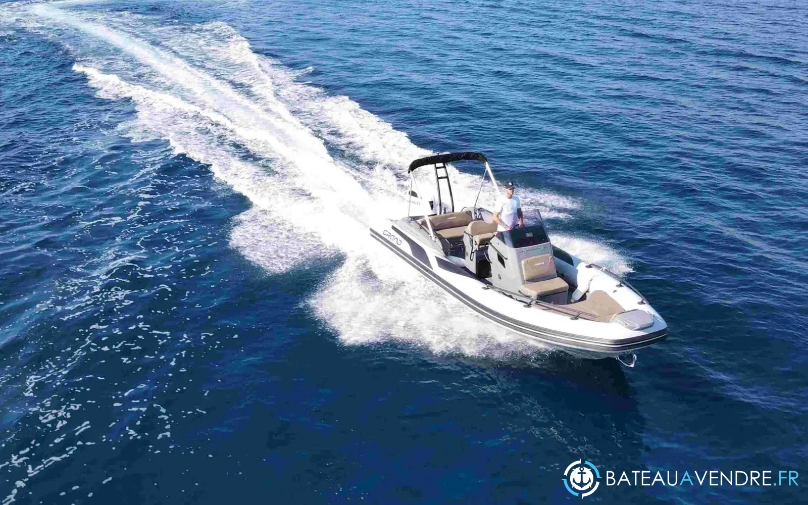 slider 4 Grand Golden Line G750